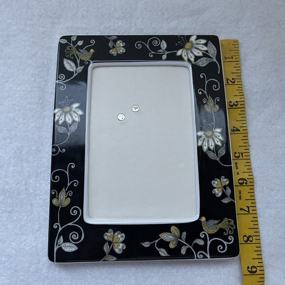 Vera Bradley Picture Frame Ceamic Bird of Paradise Black White Floral 4 x 6 - Picture 9 of 12